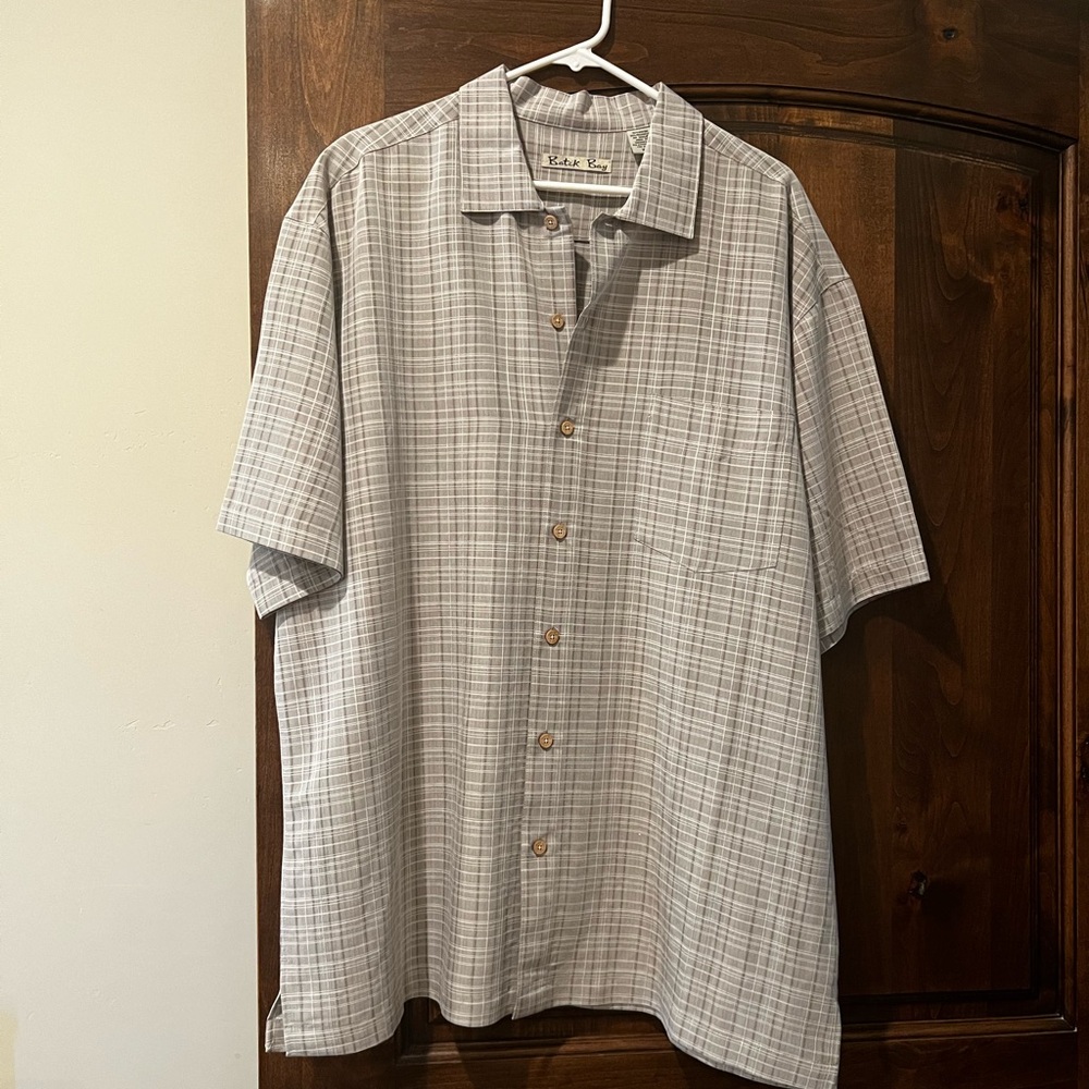 Like New without Tag Men’s Batck Bay Dress Shirt